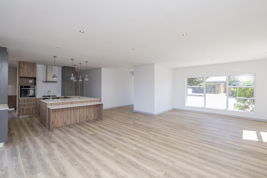 4 Bedroom Property for Sale in Welgemoed Western Cape